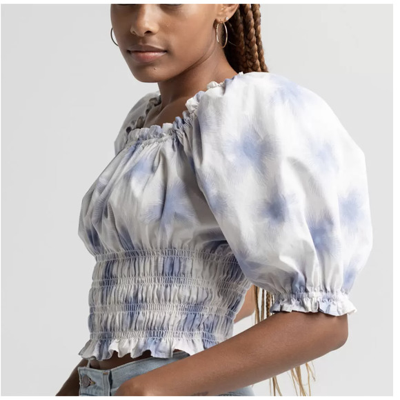 LEVI'S Women's Short Sleeve Square Neck Tilly Smocked Crop Top Purple NWT - Picture 5 of 6